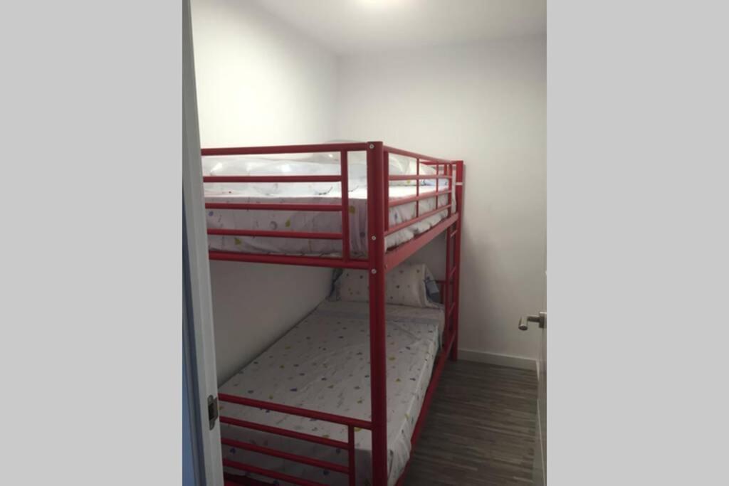 Apartamento Con Vistas Al Mar En Cambrils Luaran gambar