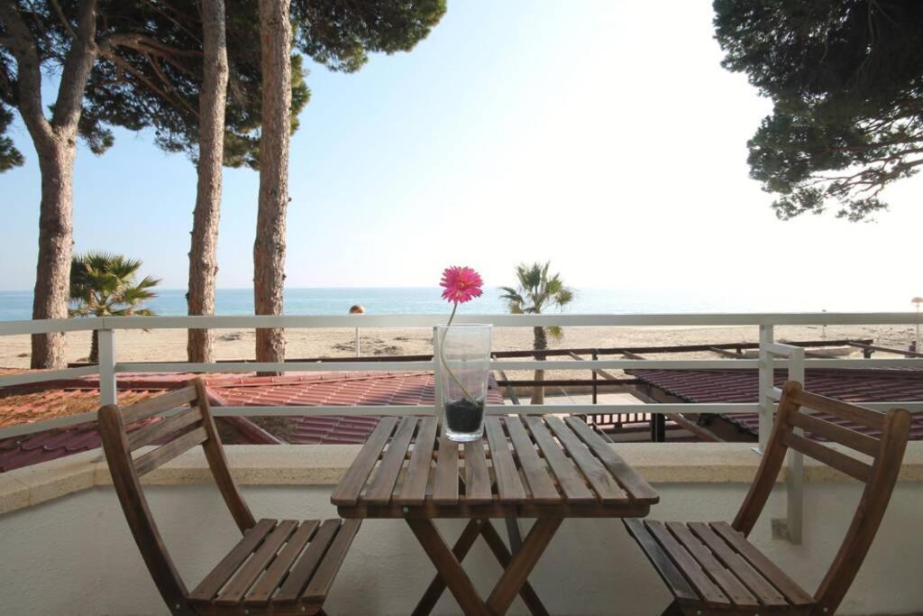 Apartamento Con Vistas Al Mar En Cambrils Luaran gambar