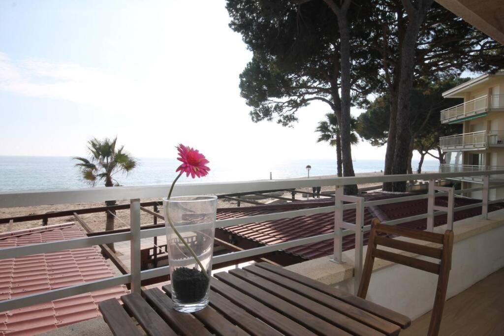 Apartamento Con Vistas Al Mar En Cambrils Luaran gambar