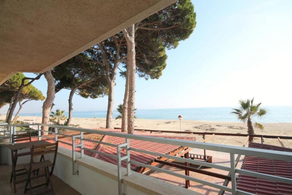 Apartamento Con Vistas Al Mar En Cambrils Luaran gambar